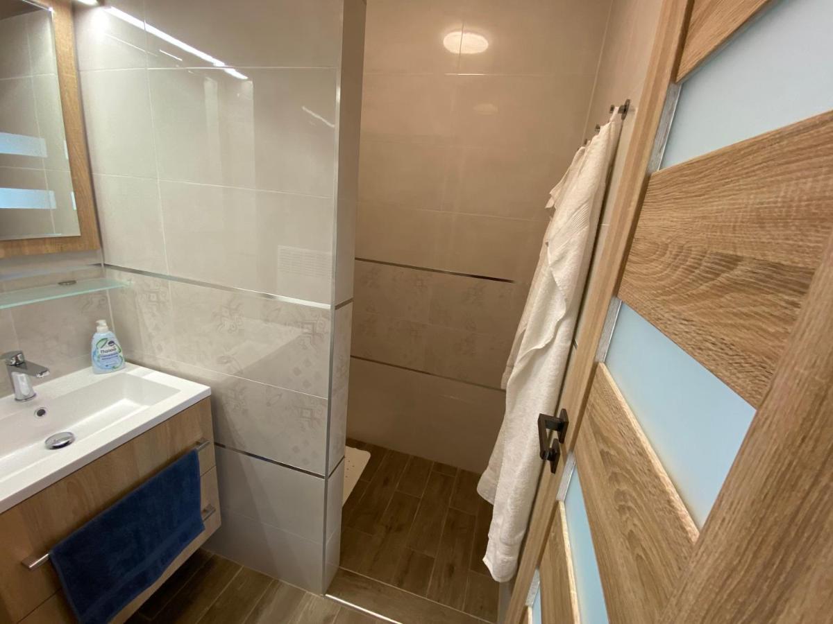 Th-Lux Apartman ไฮจ์ดุสโซบอสโล ภายนอก รูปภาพ
