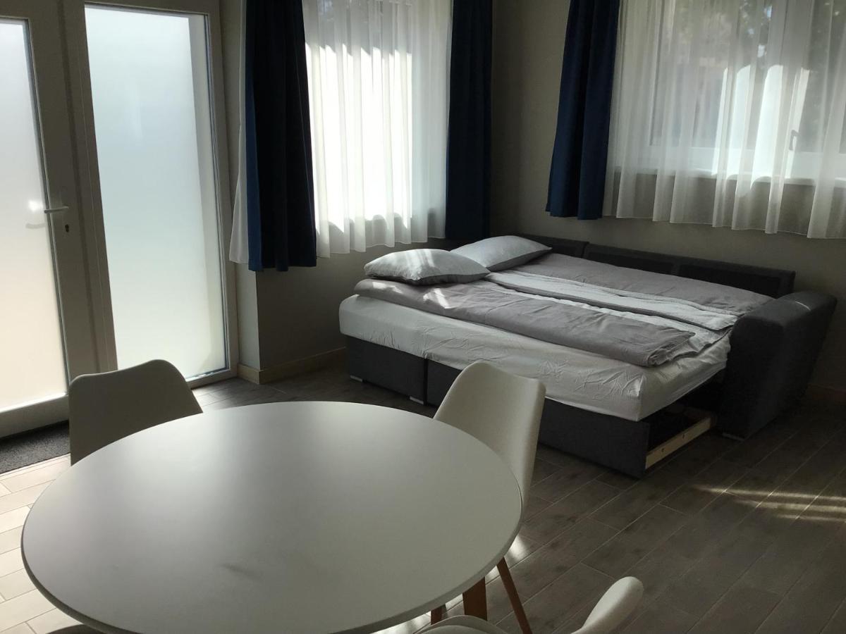 Th-Lux Apartman ไฮจ์ดุสโซบอสโล ภายนอก รูปภาพ