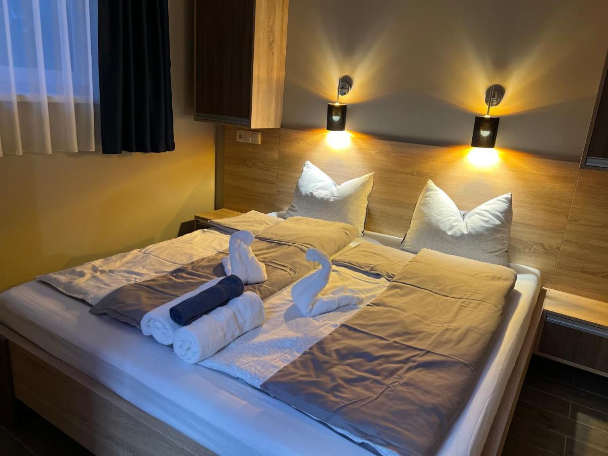 Th-Lux Apartman ไฮจ์ดุสโซบอสโล ภายนอก รูปภาพ