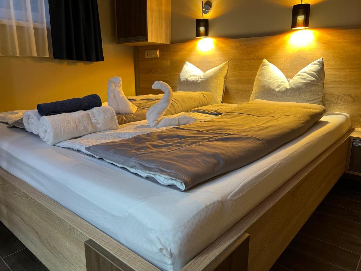 Th-Lux Apartman ไฮจ์ดุสโซบอสโล ภายนอก รูปภาพ